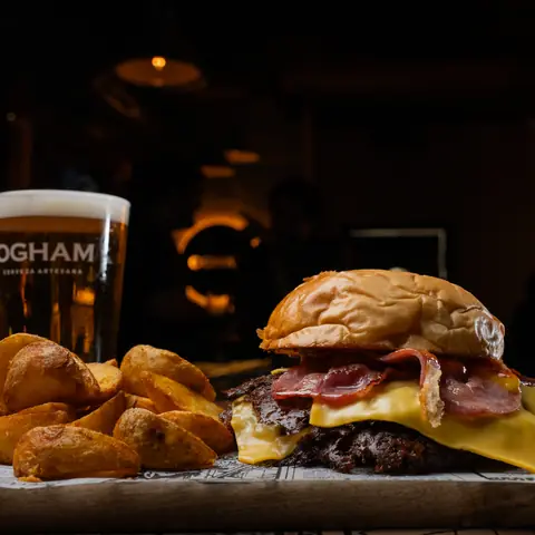 Smashed cheddar burger